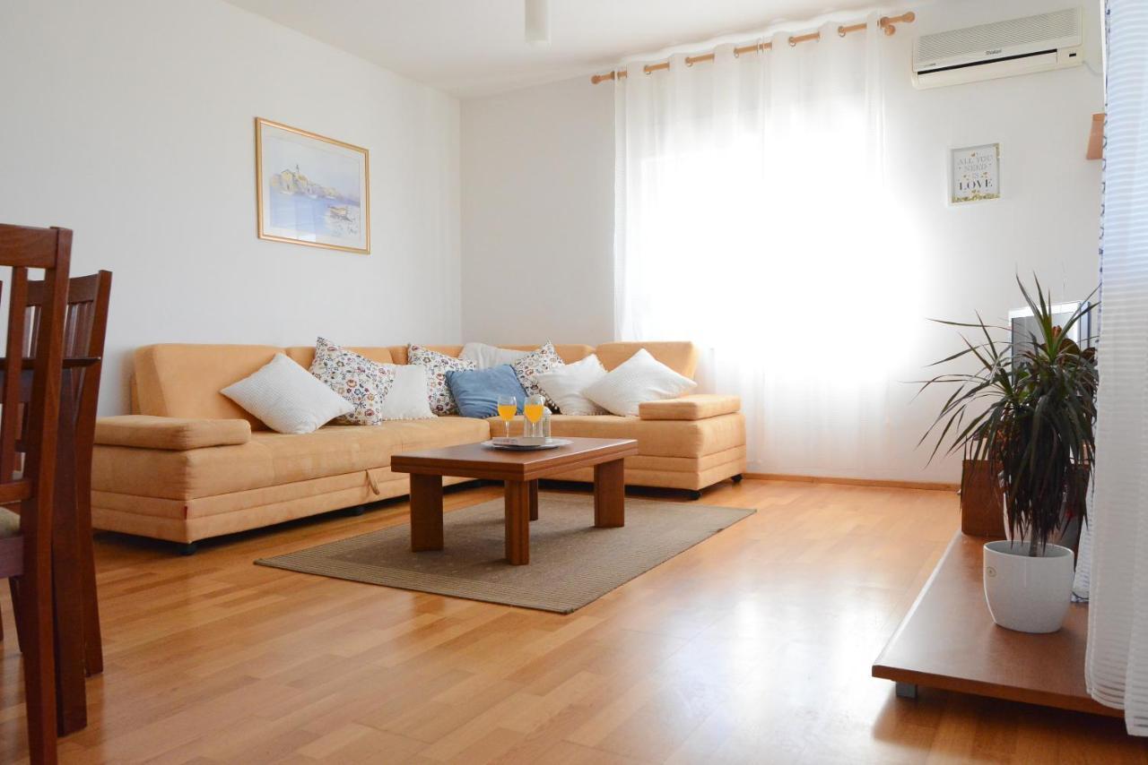 Apartment Success Luxury